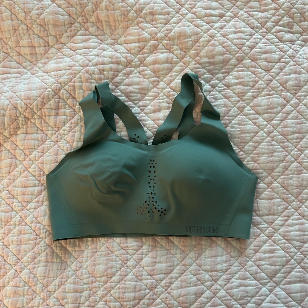 Victoria's Secret Green Seamless Sports Bra